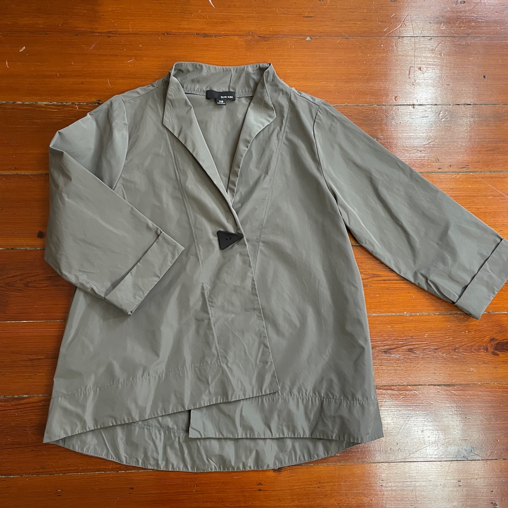Sun Kim Asymmetrical Silver Gray Lightweight Avantgarde Button Jacket Sz Xs